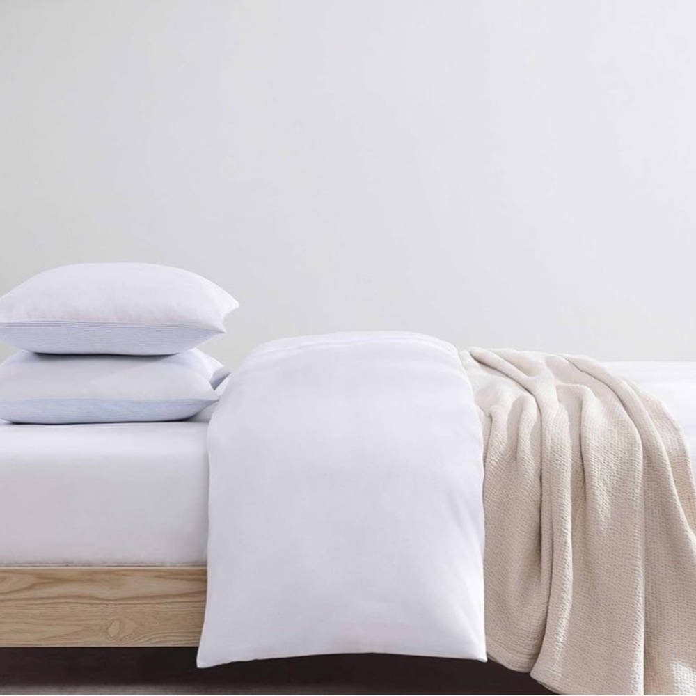 Tommy Hilfiger Micro Pique Reversible Duvet Cover Set White - King - Picture 3 of 9